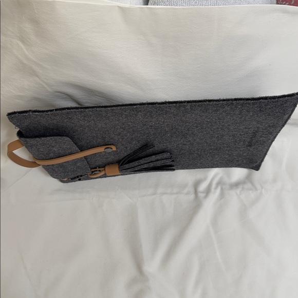 sherpani FELT TABLET CASE, BRIEFCASE, CLUTCH, PURSE, SNAP closure + KEY CHAIN - Picture 9 of 16